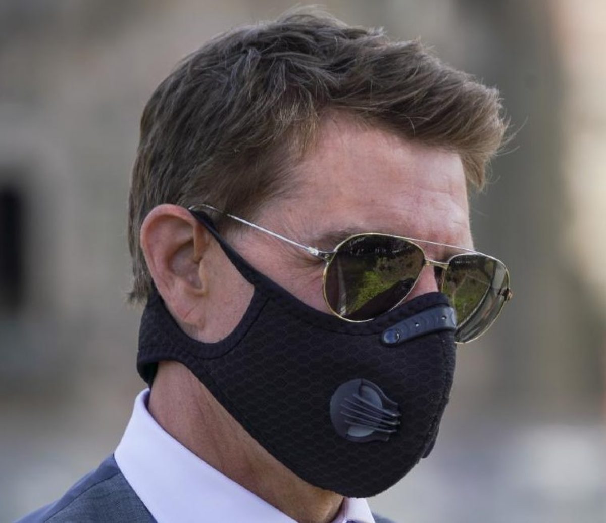 Tom Cruise Wears The Sports Mask Sold By Kibotek Com Kibotek